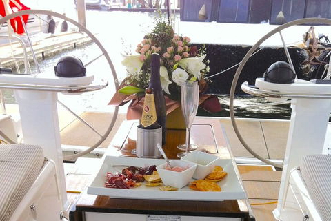 Sailing Curlew Escape On Moreton Bay - Coogee Beach Accommodation 1