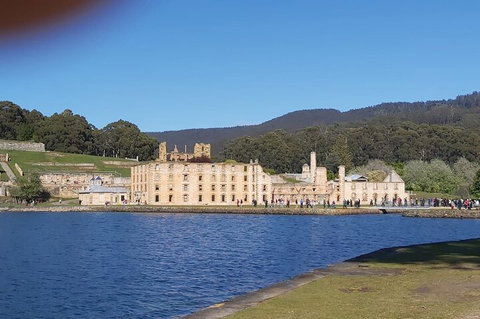 6-Day Hearty Tasmania Tour (Tasmania In A Circle) - Coogee Beach Accommodation 2