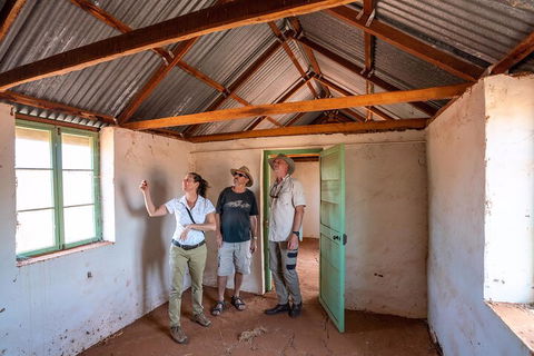 Private Cultural And Historical Painted Desert Tour In Hermannsburg - Coogee Beach Accommodation 4