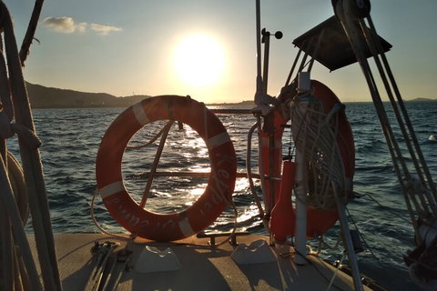 Townsville Small Group Early Morning Sailing Cruise Boat Tour Charter Hire - Coogee Beach Accommodation 0