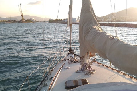 Townsville Small Group Early Morning Sailing Cruise Boat Tour Charter Hire - Coogee Beach Accommodation 1