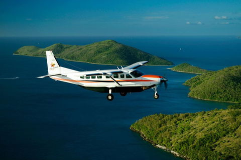 Reef And Island Scenic Flight From Airlie Beach - Coogee Beach Accommodation 3