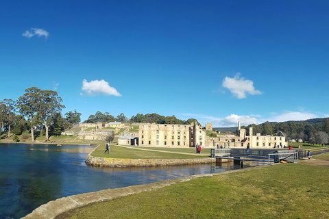 6-Day Tasmanian Explorer Adventure Tour From Hobart - Coogee Beach Accommodation 0