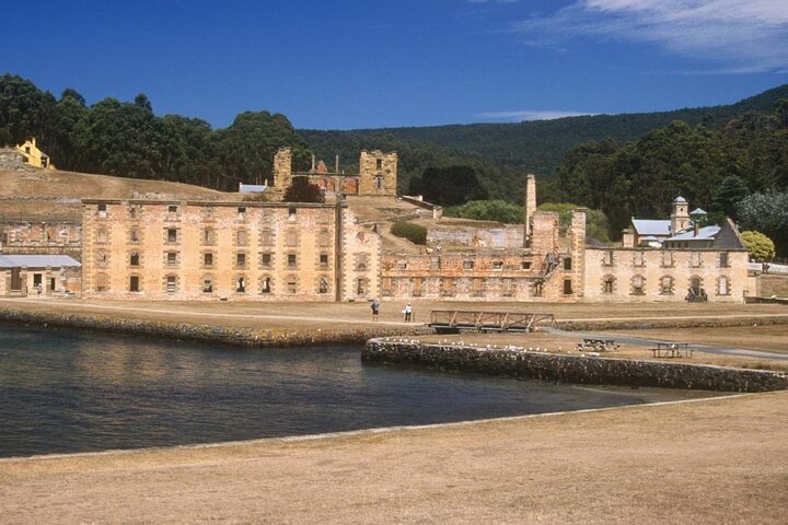  Coogee Beach Accommodation
