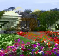 Hobart City Sightseeing Tour Including MONA Admission - Coogee Beach Accommodation