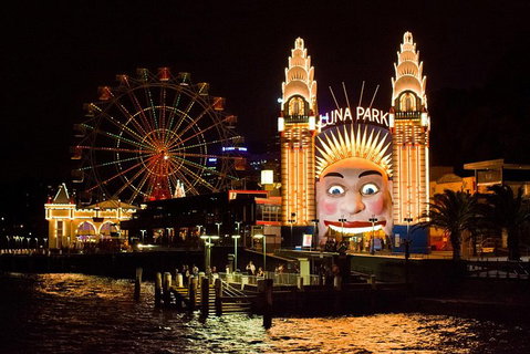 Sydney By Night - Private Luxury Night Tour - Coogee Beach Accommodation 1