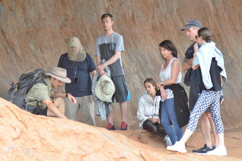 Uluru Small Group Tour Including Sunset - Coogee Beach Accommodation 2