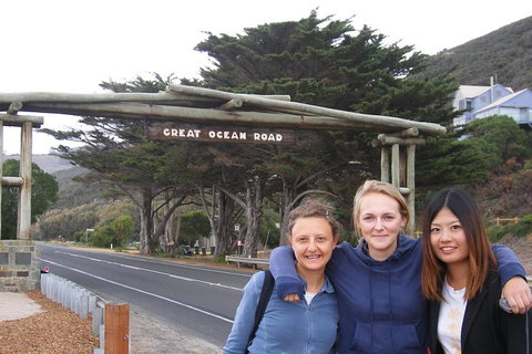 Full-Day Great Ocean Road And 12 Apostles Sunset Tour From Melbourne - Coogee Beach Accommodation 1