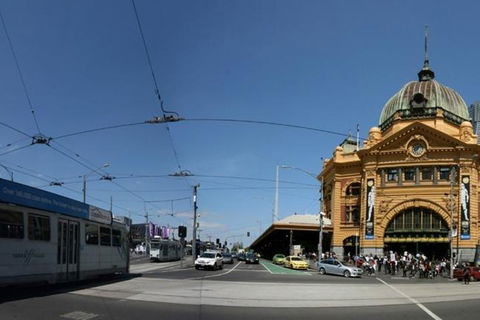 Central Melbourne Walking Tour - Coogee Beach Accommodation 2