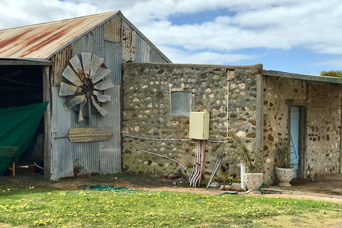 Kangaroo Island Half Day Food And Wine Trail Tour - Coogee Beach Accommodation 1