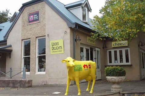 Adelaide Hills Regional / Hahndorf German Village Tour - Coogee Beach Accommodation 2