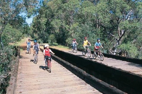 Perth Hills - Wildlife, Art & Gastronomy - Coogee Beach Accommodation 2