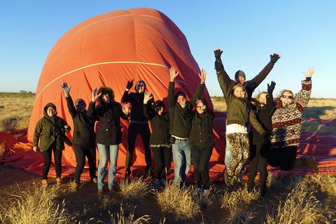 Early Morning Ballooning In Alice Springs - Coogee Beach Accommodation 5