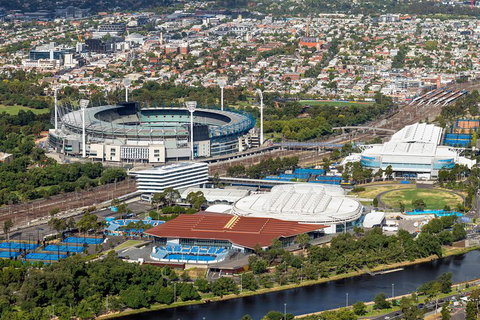 Ultimate Sports Lovers Bus Tour Of Melbourne - Coogee Beach Accommodation 0