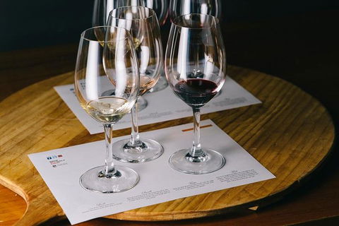 Australian Wine Discovery Tour With Tastings - Coogee Beach Accommodation 2