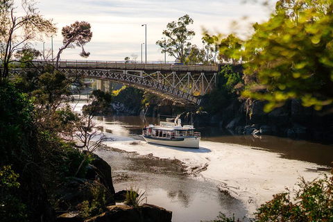 Cataract Gorge Cruise 11:30 Am - Coogee Beach Accommodation 4