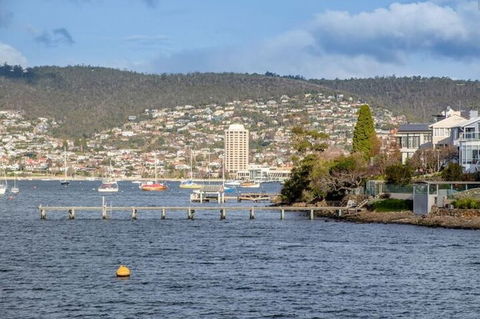Derwent River Historic Harbour Cruise From Hobart - Coogee Beach Accommodation 5